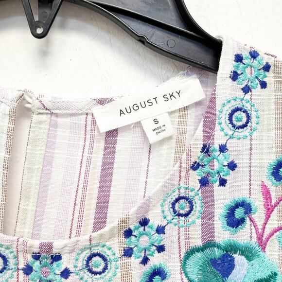 August Sky Women's L Purple Floral Embroidered Flutter Sleeves Mini Dress Size S - Picture 3 of 6